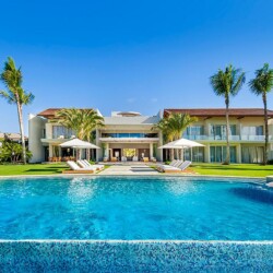 La Menina — Casa de Campo, Dominican Republic