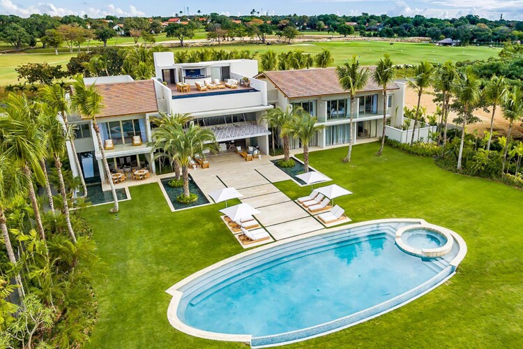 La Menina — Casa de Campo, Dominican Republic