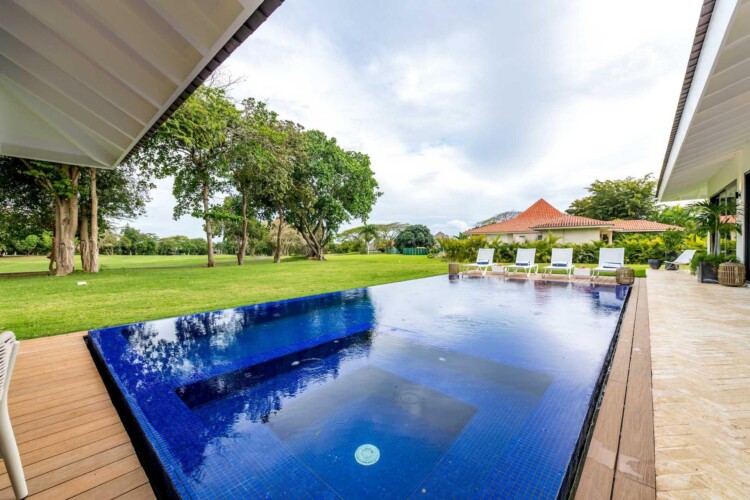Cerezas Modern — Casa de Campo, Dominican Republic